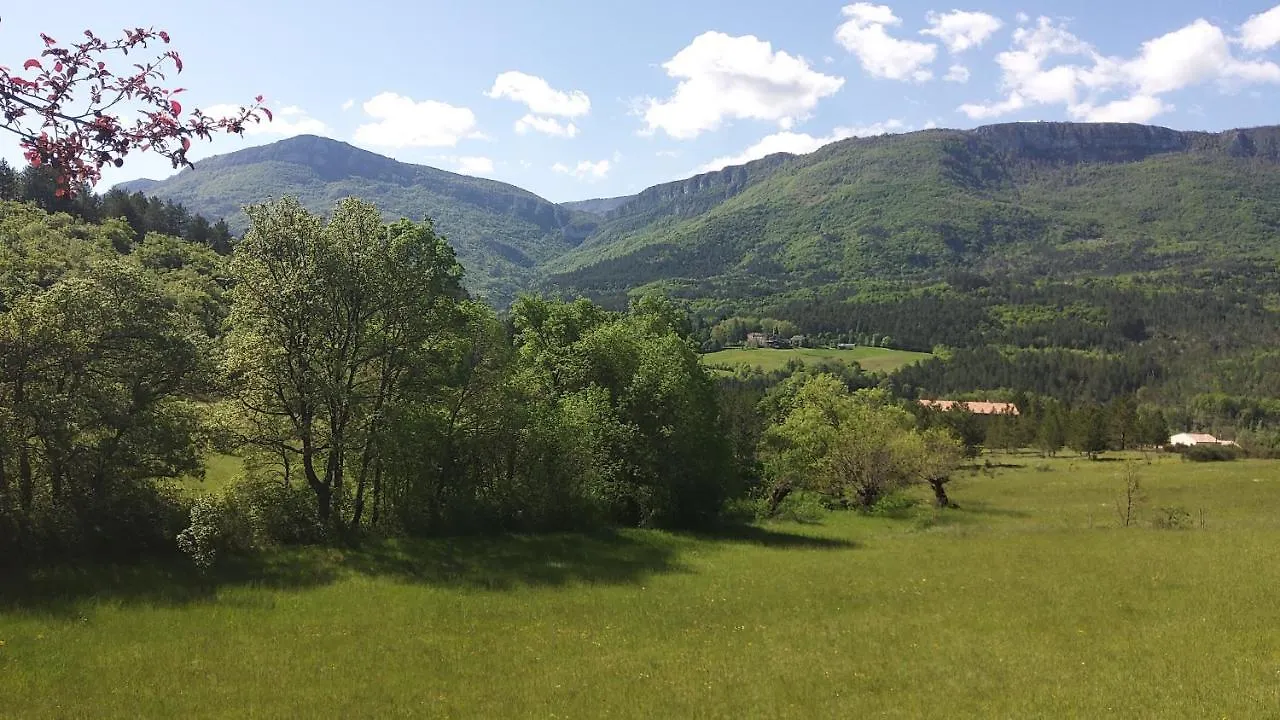 Villa La Prairie à Noyers-sur-Jabron 0*,
